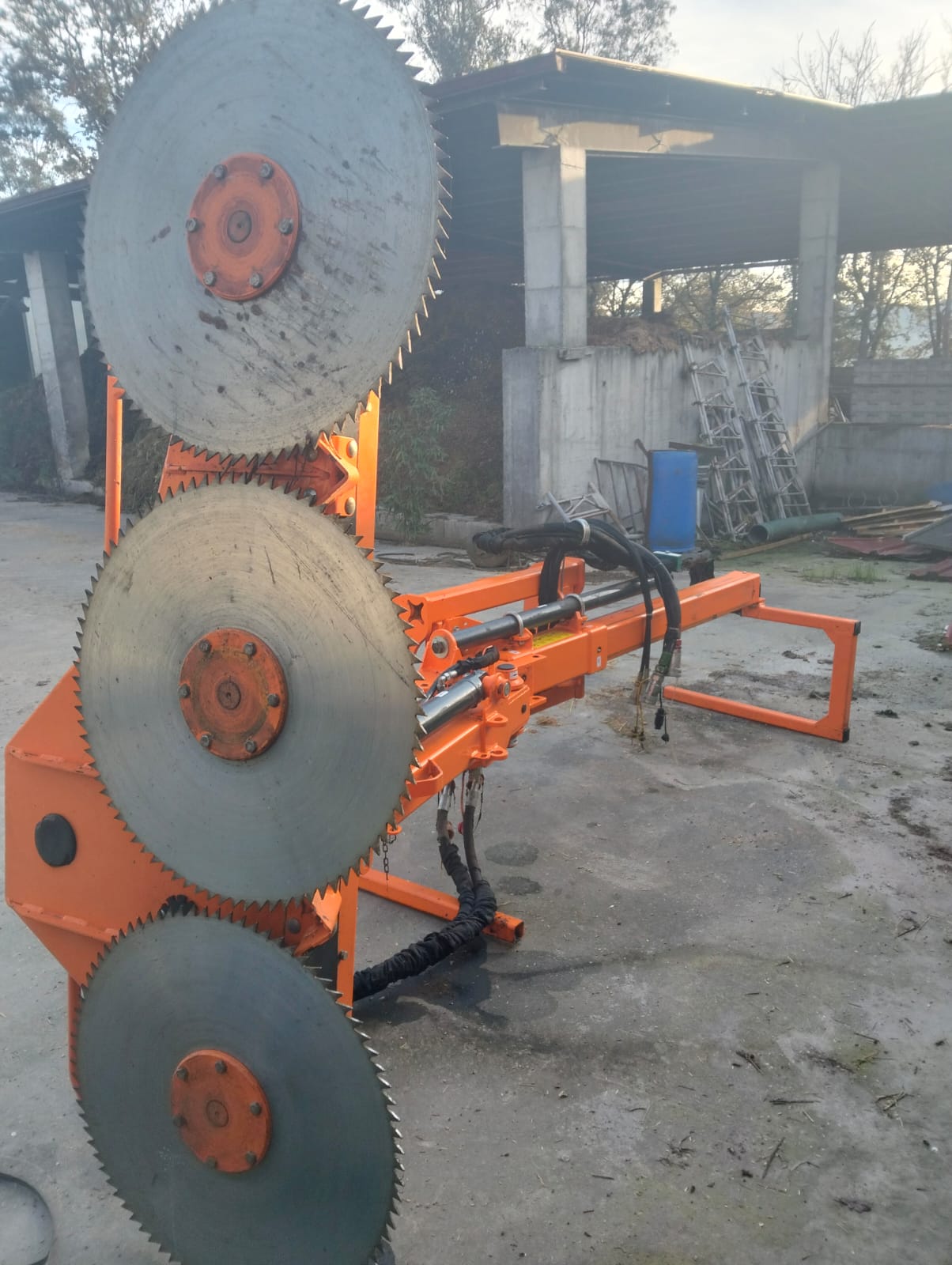 Imagen de WhatsApp 2025-02-20 a las 13.29.19_76418737 maquinaria agrícola