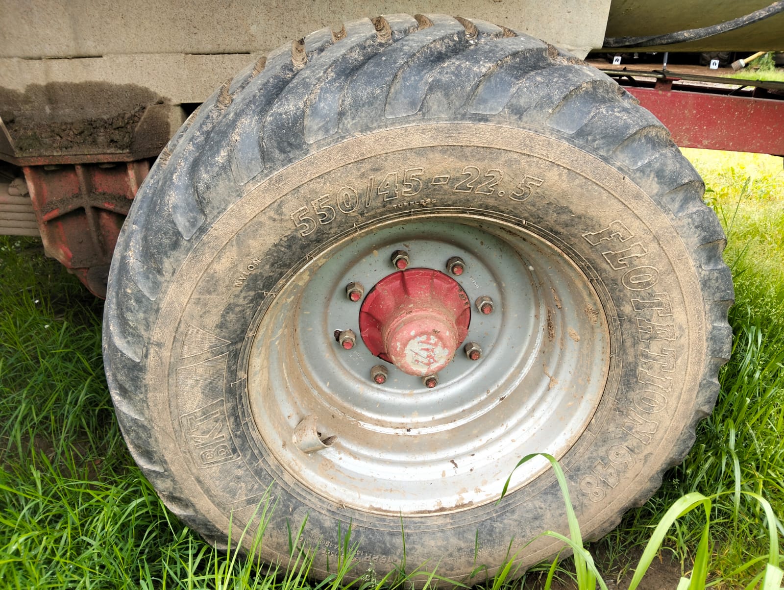 Imagen de WhatsApp 2025-05-08 a las 16.14.23_e466c98c maquinaria agrícola