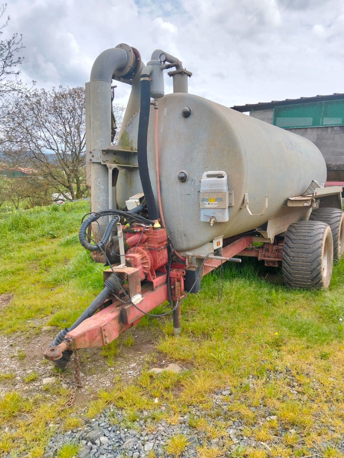 Imagen de WhatsApp 2025-05-08 a las 16.14.24_7c3190cd maquinaria agrícola